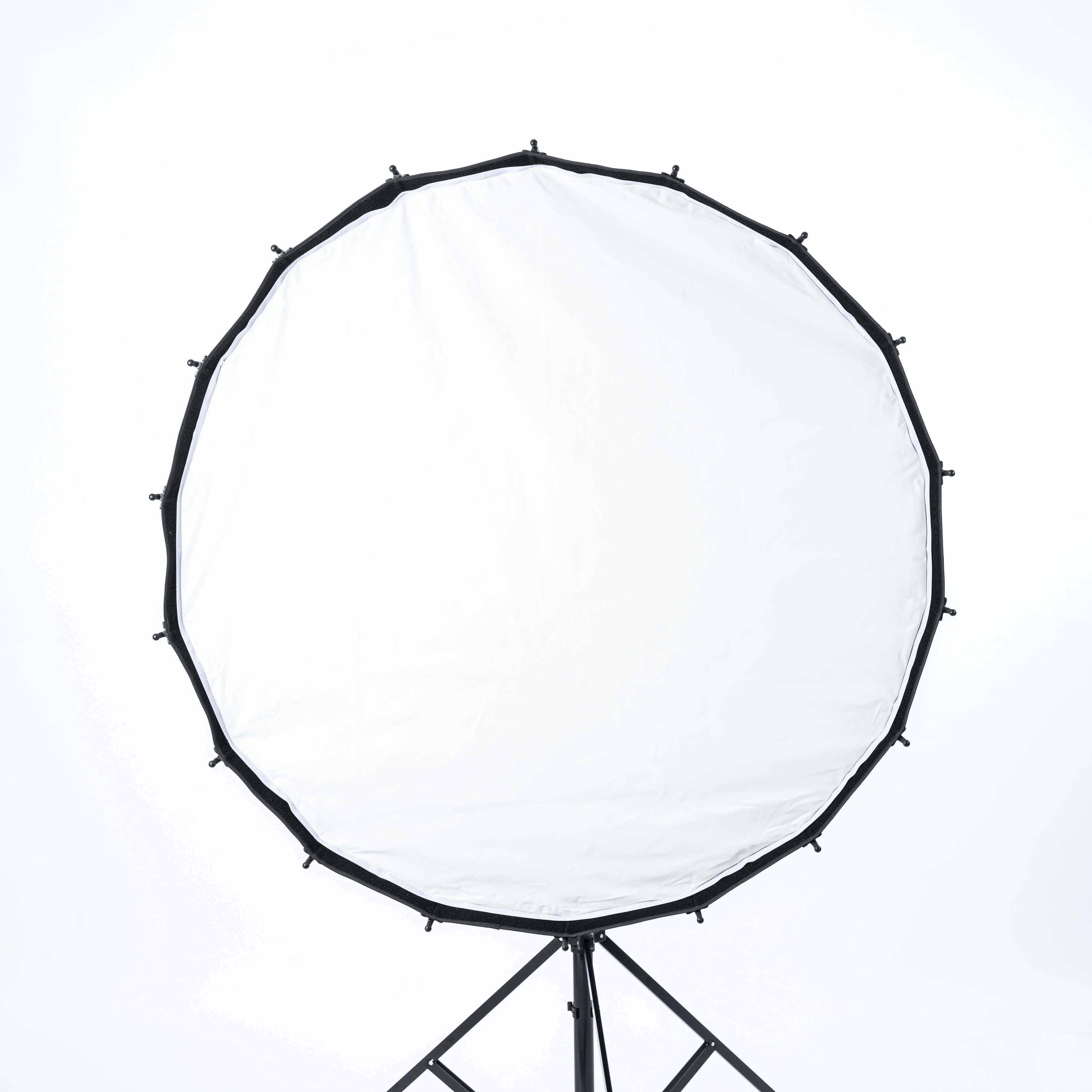 Cheetah Stand QPB-48 Deep Parabolic Softbox - Image 8